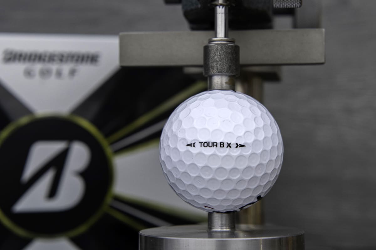 真の価格はいくら？最新ゴルフボールを斬る！ブリヂストン「ツアーBX」2022年モデル