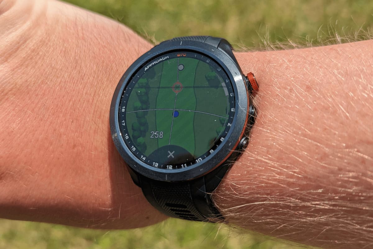 GARMIN APPROACH S70