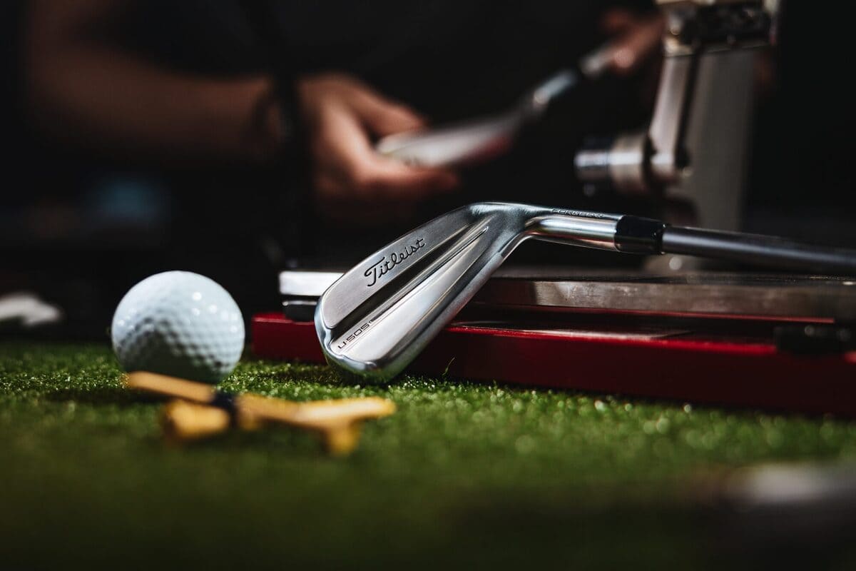 タイトリスト「U•505」ドライビングアイアン。MyGolfSpy 2025年『Most Wanted ドライビングアイアンテスト』総合1位を獲得した高性能モデル。