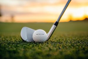 「最下点」が安定すれば、ショットは激変する｜打点のバラつきを直す5つの実践ドリル