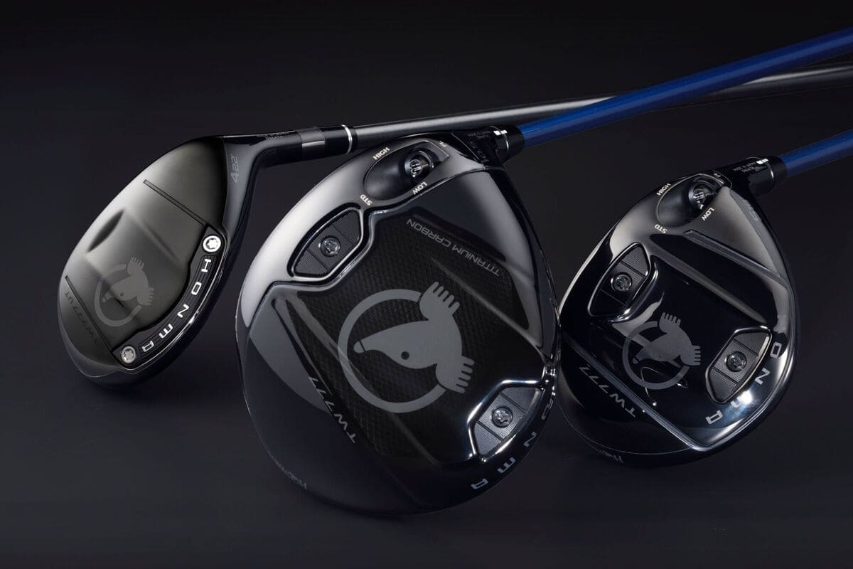 本間ゴルフ「TW777」ドライバーのソール構造と調整機構を確認できるクローズアップ画像