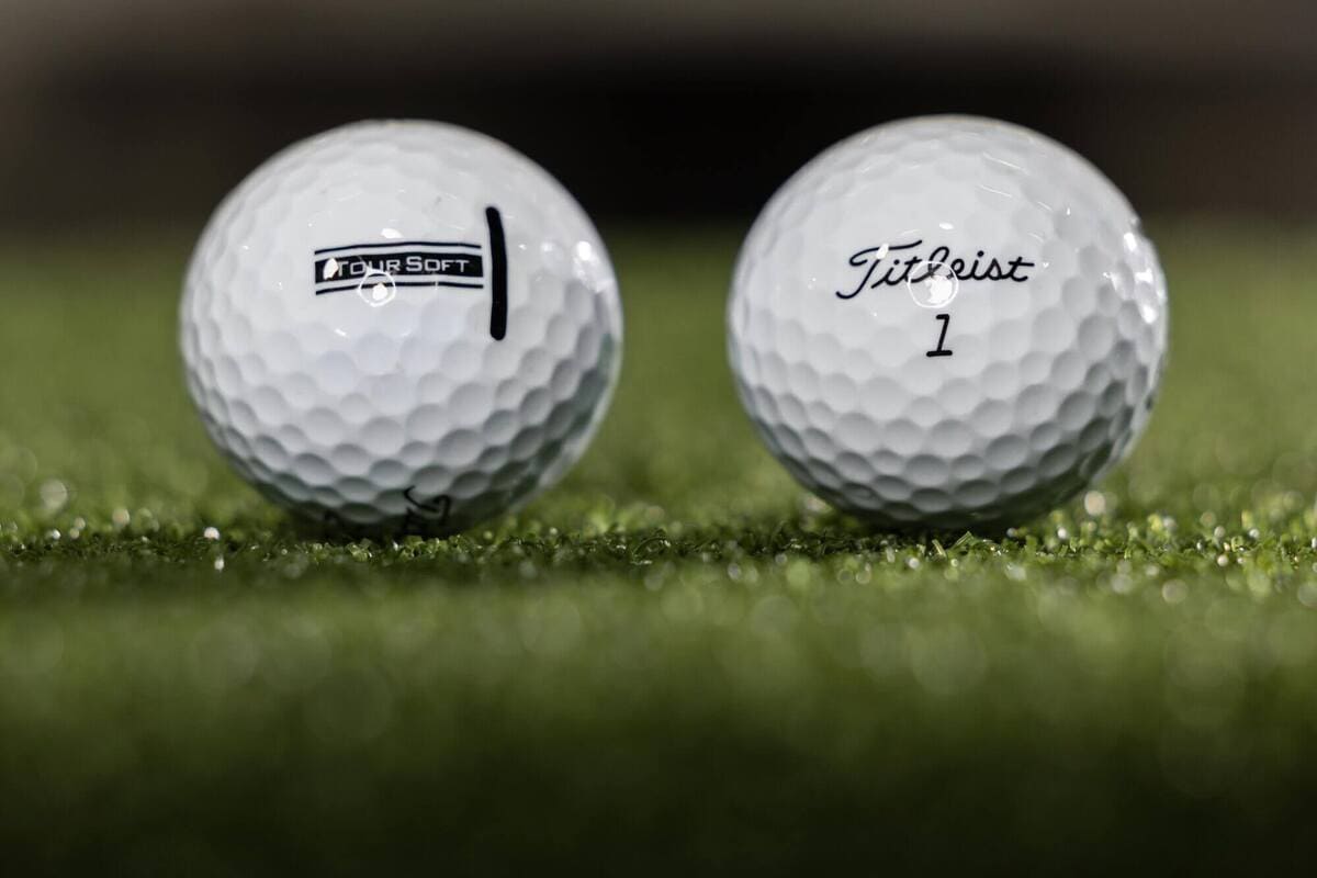 タイトリスト「Tour Soft」ゴルフボールを検証するパフォーマンスレビュー用メインビジュアル