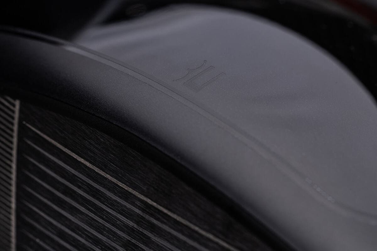 コブラゴルフ OPTM ドライバーのACCURACYウエイト構造を拡大表示