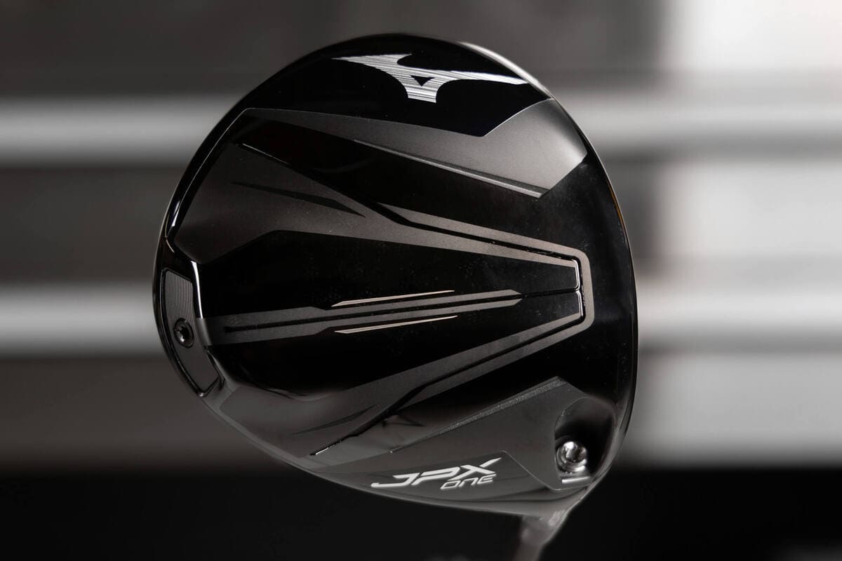 ミズノ「JPX ONE」ドライバーのソール全体とヘッド体積デザイン