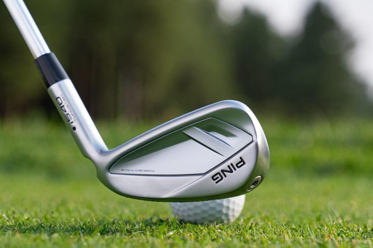 PING i540アイアンのインパクト時のフェースとボール