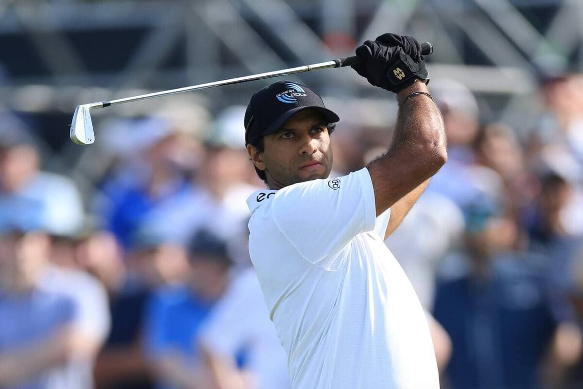 アーロン・ライがTaylorMade M6ドライバーを使用してティーショットを放つ様子。2026年PGAツアーで旧モデルドライバーを使用。