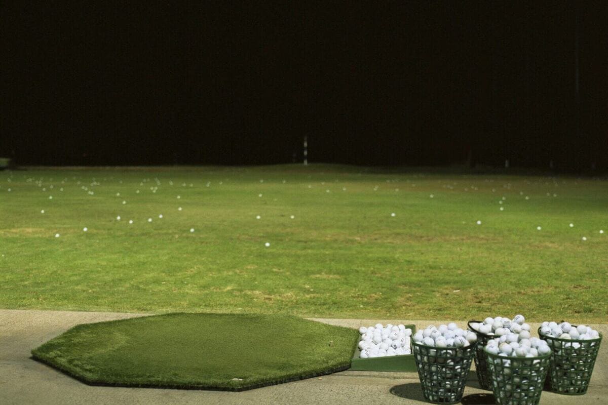 打ちっぱなしで上達するには?人工マットを活かす5つの練習法